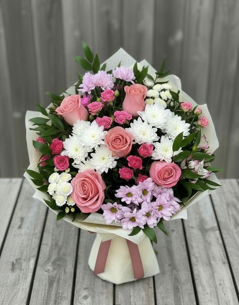 Букет цветов из: Альстромерии, Гвоздики, Розы и Хризантемы в Веневе