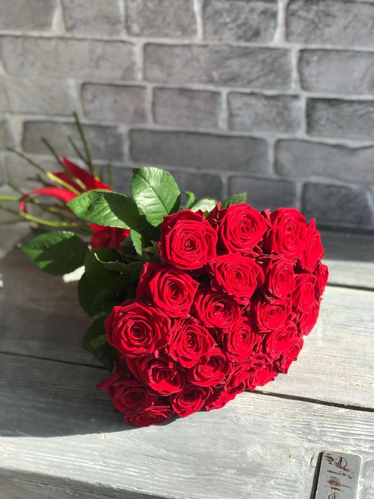 Букет Красные розы Фридом в Веневе