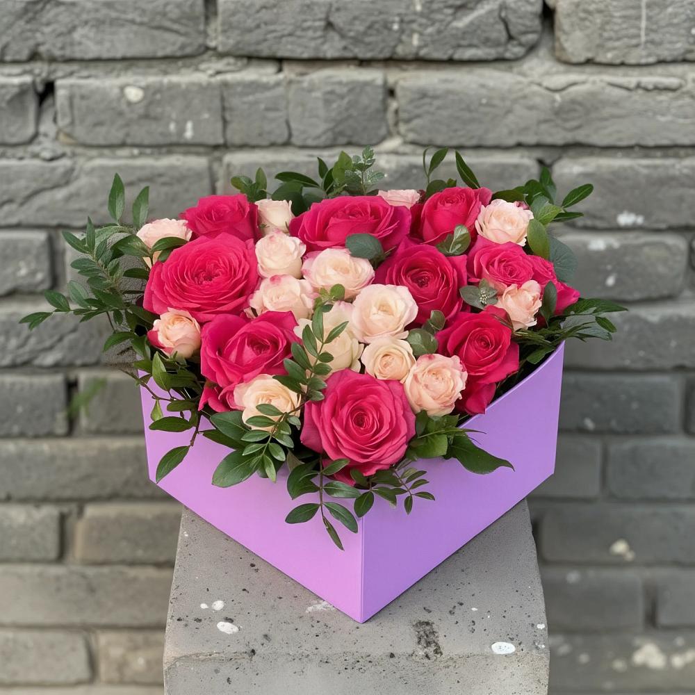 Цветочная композиция из Розы в коробке в Веневе
