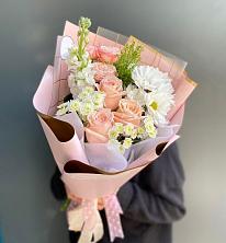 Букет цветов из:  Хризантемы и Розы в Веневе