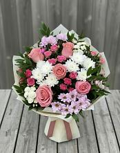 Букет цветов из:  Альстромерии, Гвоздики, Розы и Хризантемы в Веневе
