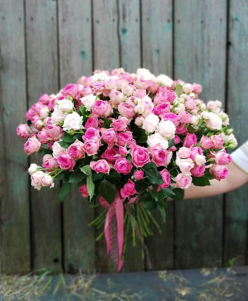 Букет Розовые кустовые розы Натали и Лав Лидия в Веневе