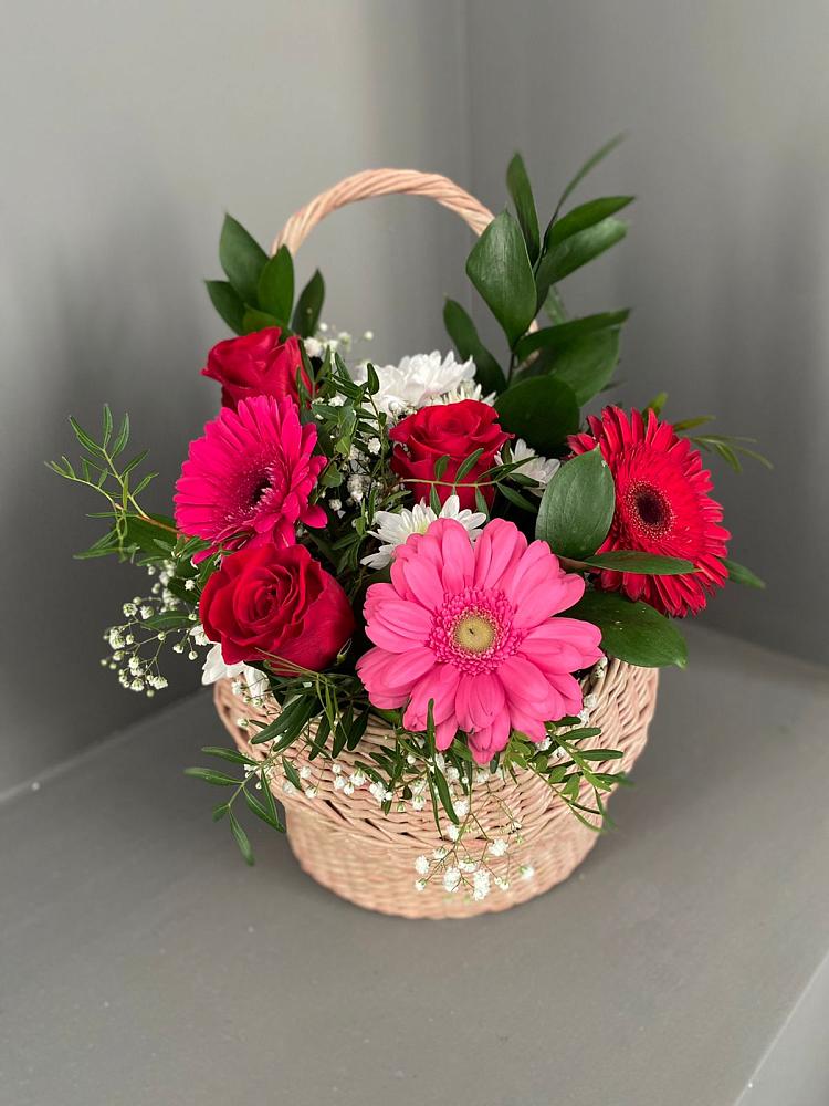Цветочная композиция из Розы, Хризантемы и Герберы в корзине в Веневе