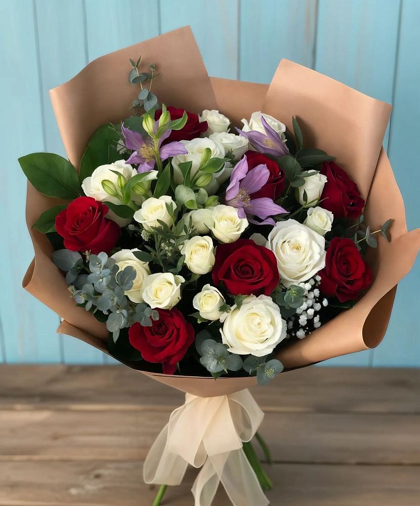 Букет цветов из: Розы и Альстромерии в Веневе
