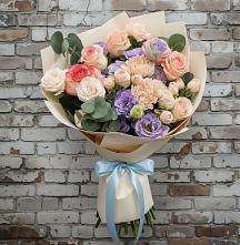 Букет цветов из:  Розы, Лизиантусы и Гвоздики #REPLACE_PRED# Веневе